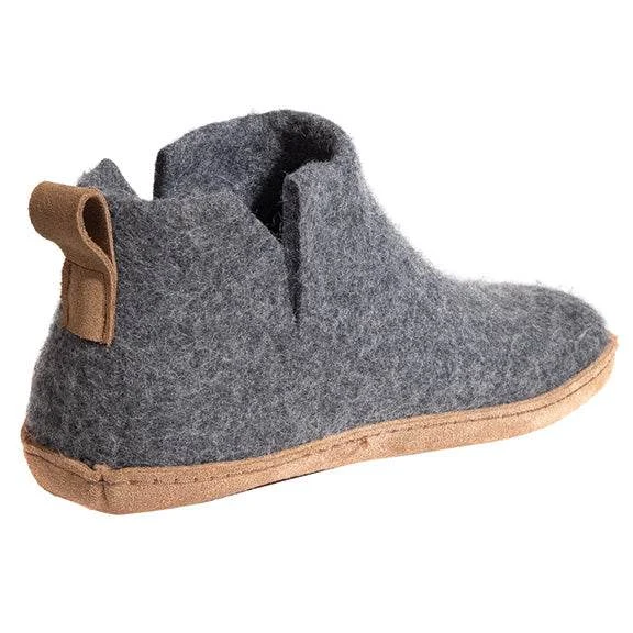 Tiroler Steinschaf Boot Slipper by GOTTSTEIN GMBH & CO.