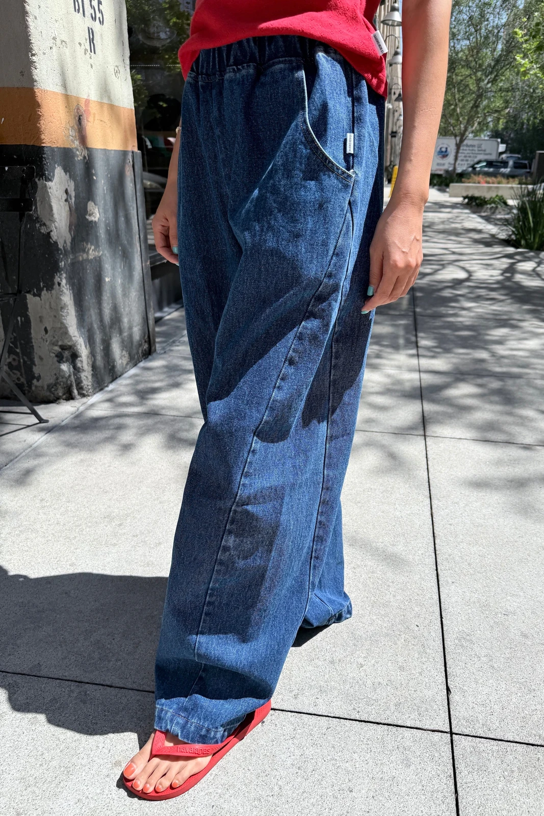 Long Arc Pants - Blue Denim by P&Y COMPANY.