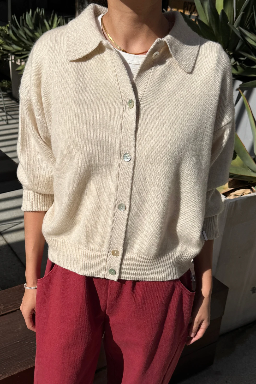 Lou Cashmere Cardigan - Oatmeal by INLOOK.